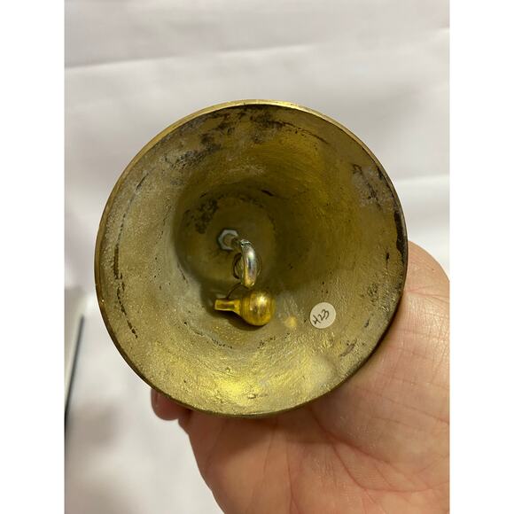 Vintage Brass Hand Bell with Horse and Horse Shoes on Handle Made in England - Picture 2 of 6